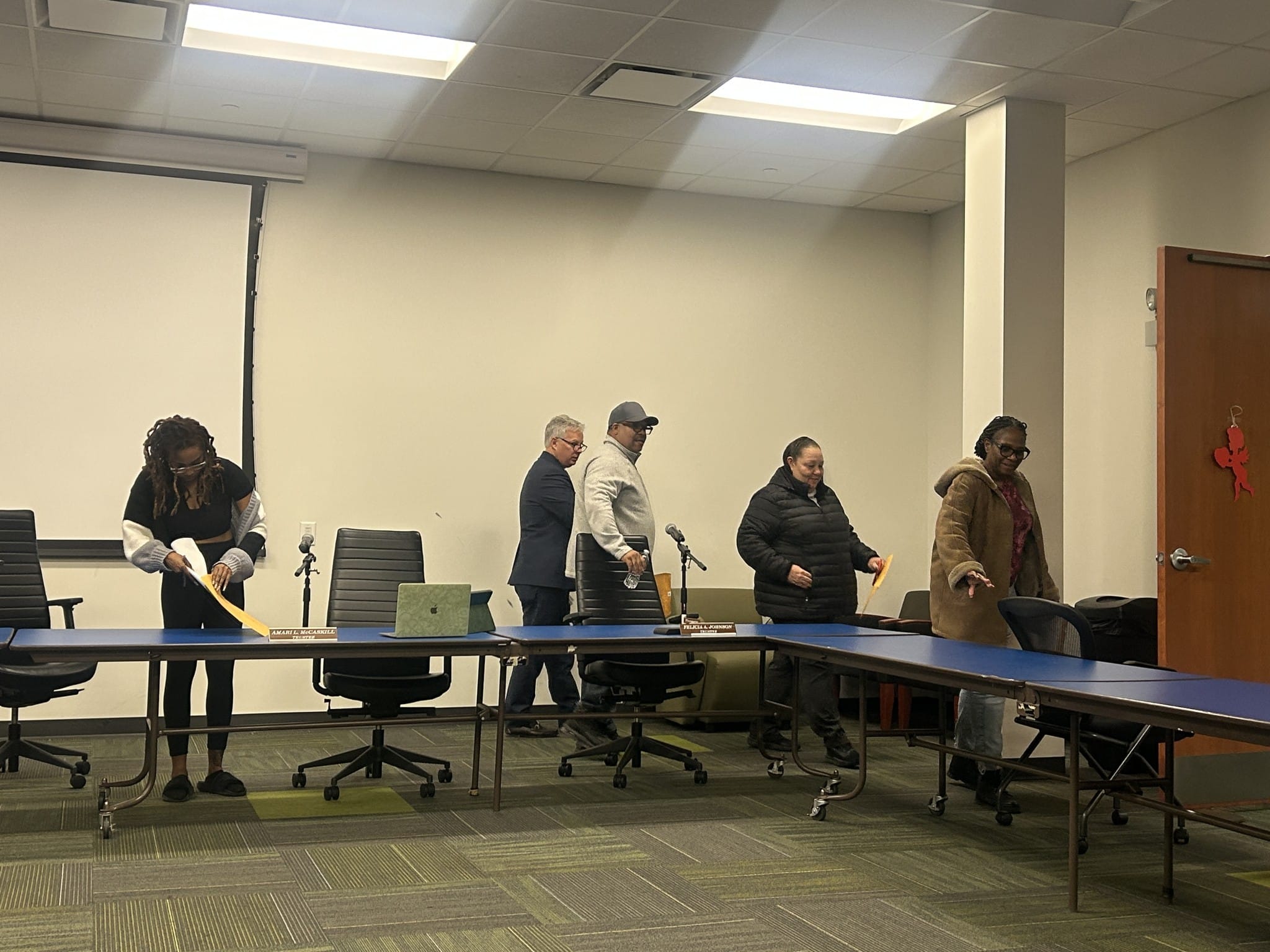 Harvey Library Ruth Harvey library trustee blasts board for six-minute meeting – Harvey ...